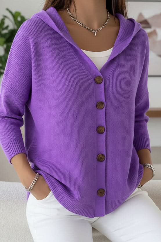 Women's hooded cardigan in relaxed fit, perfect for comfortable fall and winter style.