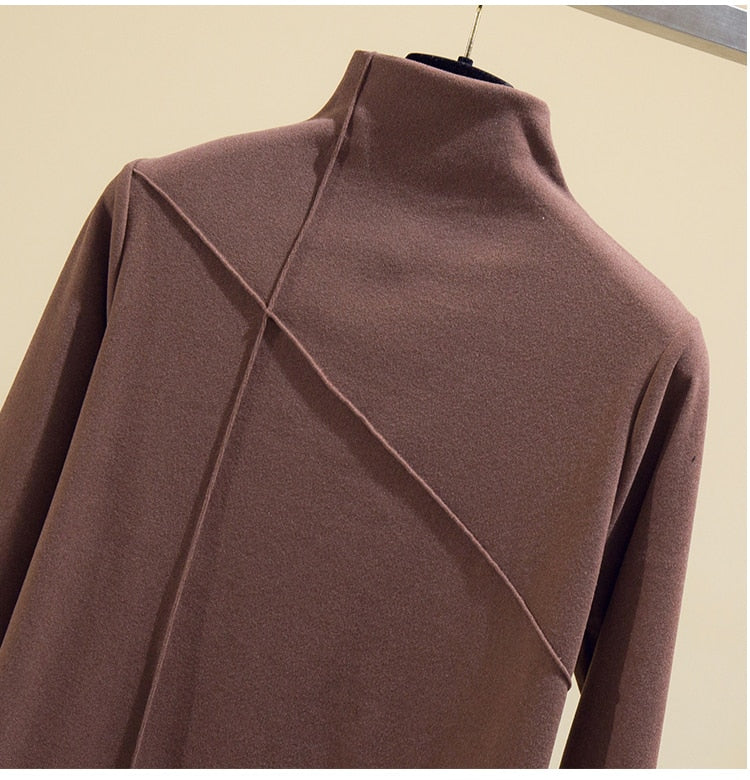 Stylish women's long-sleeve knit turtleneck top, offering effortless comfort and everyday chic.