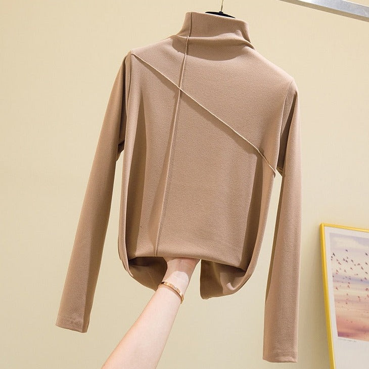 Everyday style women's cozy knit turtleneck, perfect casual sweater for fall and winter fashion.