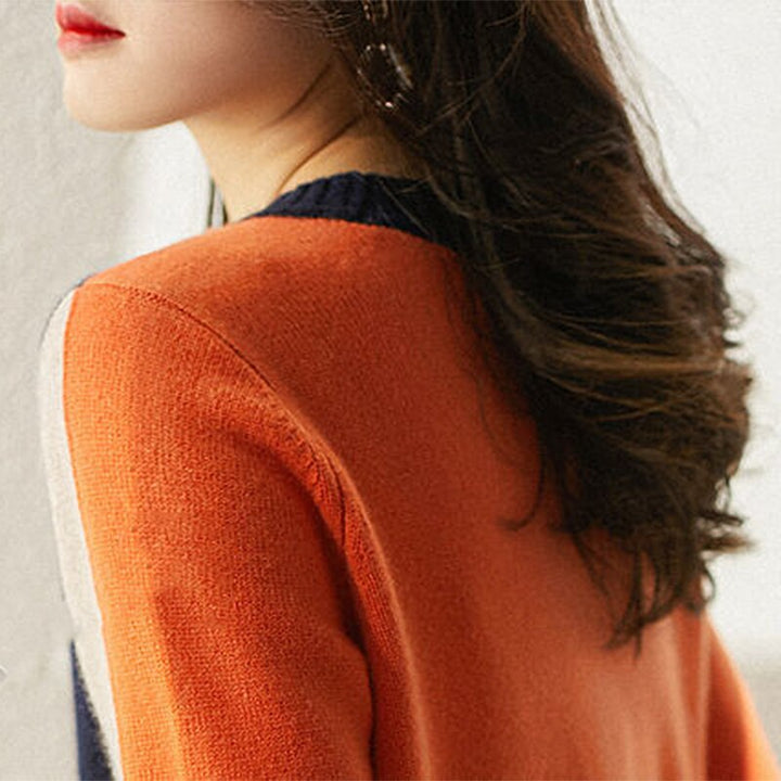Versatile women's cozy knitted sweater, a comfortable and stylish top for various everyday occasions.