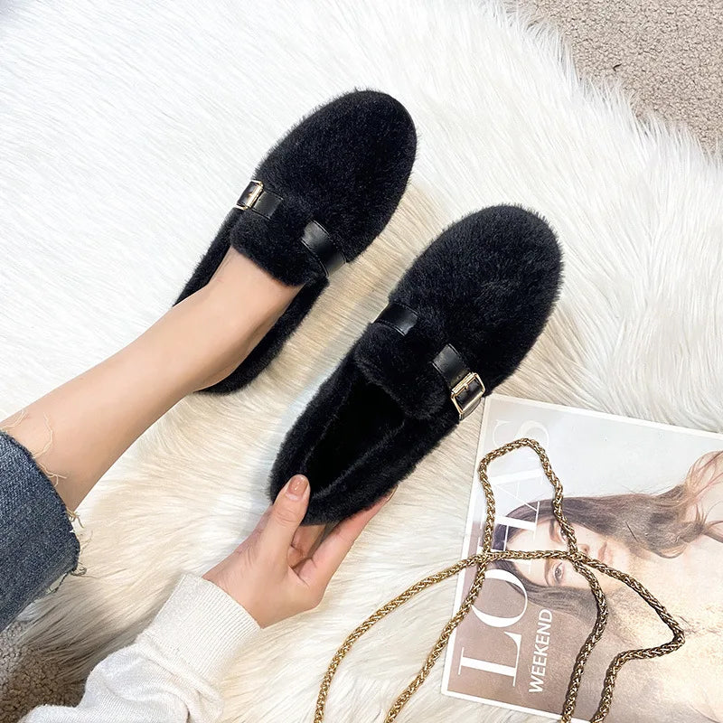 Chic women's slip-on flats featuring a luxurious plush lining for cozy, comfortable everyday ladies' footwear.