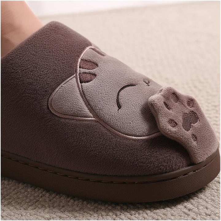 Warm house shoes for women, purple, comfortable plush material, perfect for indoor use