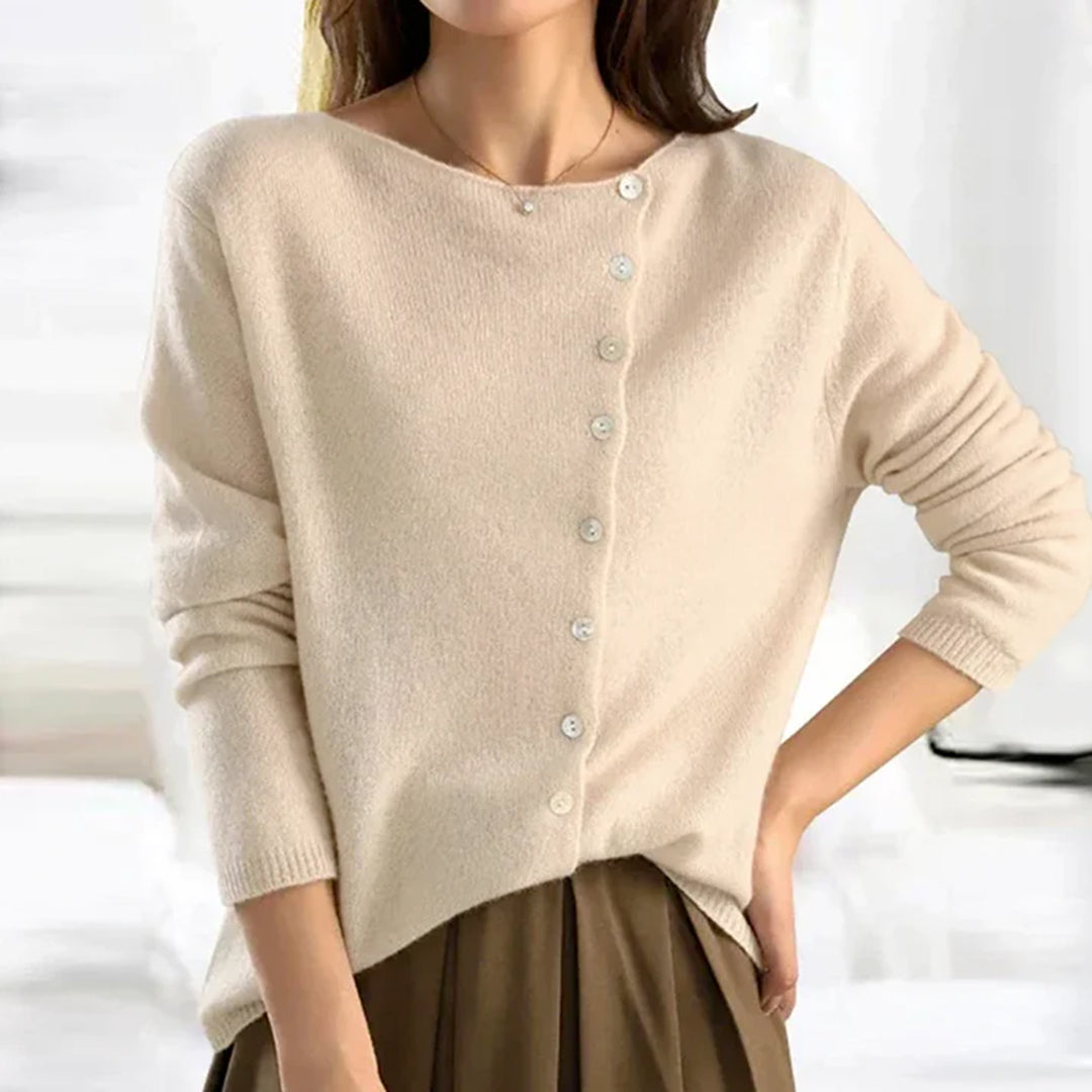 Warm women's fall fashion sweater, a comfortable long-sleeve pullover for cozy winter and everyday wear.