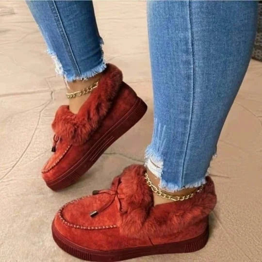 Warm and comfortable women's slip-on shoes with plush lining, round toe, great for casual winter.