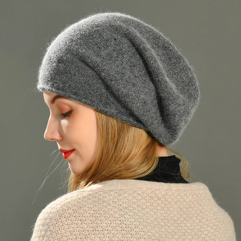 Stylish women's slouchy beanie, offering cozy warmth and a casual look. Ideal fall fashion accessory.