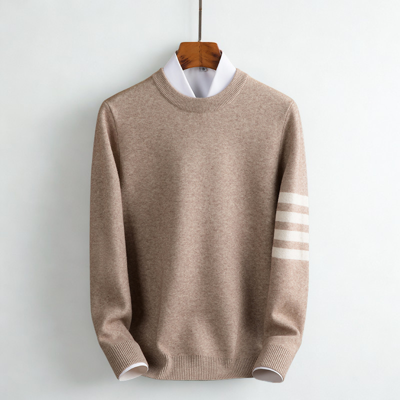 Soft, warm women's striped pullover sweater, ideal for cozy winter and fall comfort and everyday style.