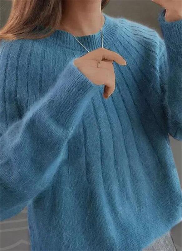 Women's cozy textured pullover sweater, perfect for effortless casual style.