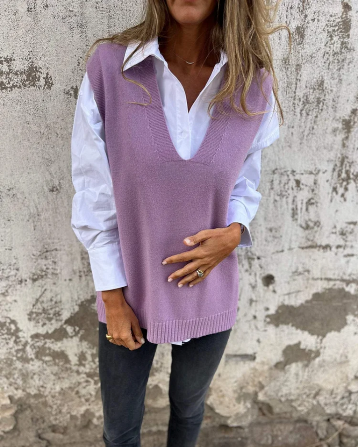 Comfortable women's V-neck cardigan, a cozy long-sleeve top for effortless layering & everyday style.