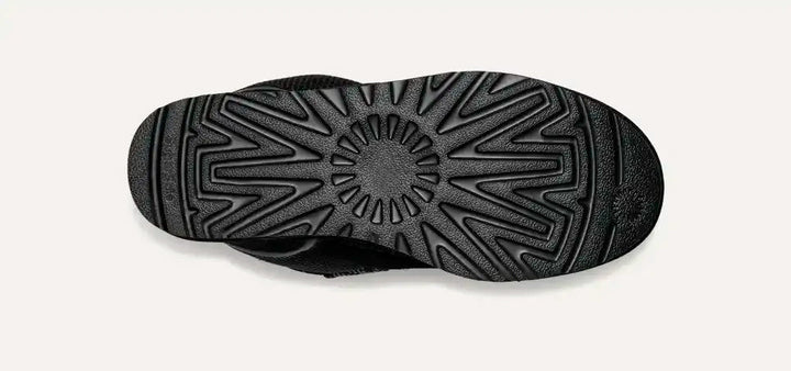 Weather-resistant women's cozy winter slip-on shoes, ankle-high & warm.