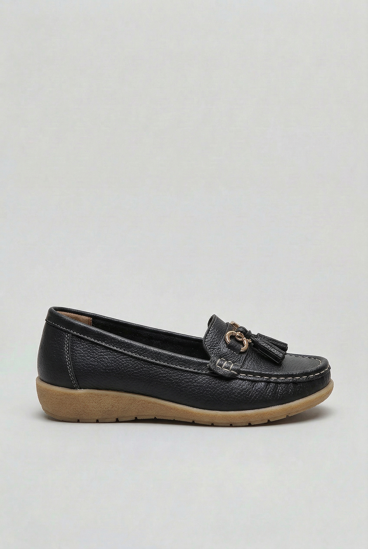 Professional women's cushioned loafers, ideal comfort shoes for long days at work.