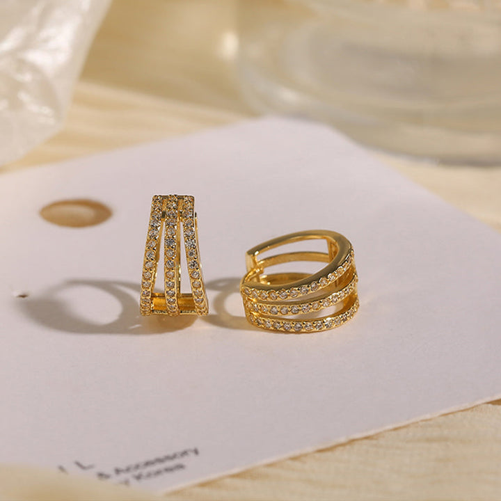 Women's sparkling brilliant earrings, a perfect fashion accessory for any occasion.