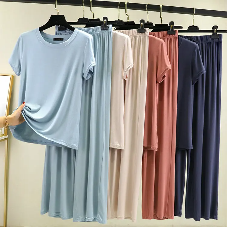 Modern women's matching lounge set, designed for ultimate comfort and relaxed style as home wear or casual.