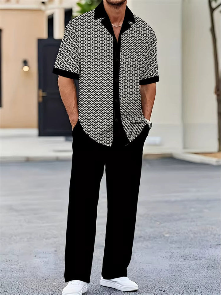 Breathable women's summer two-piece set in a coastal style with a modern geometric print, ultimate comfort.