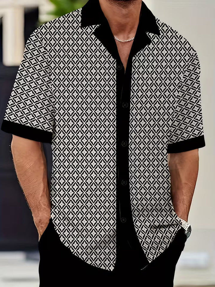 Fashionable women's resort wear geometric print two-piece set, an effortless summer outfit for beach days.
