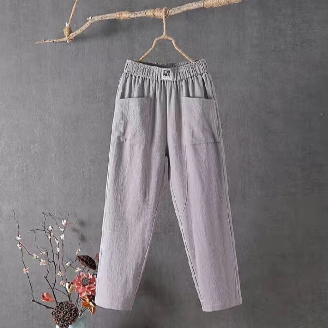 Comfortable women's linen trousers, elastic waist. Ideal for relaxed summer fashion, breathable and versatile wear.