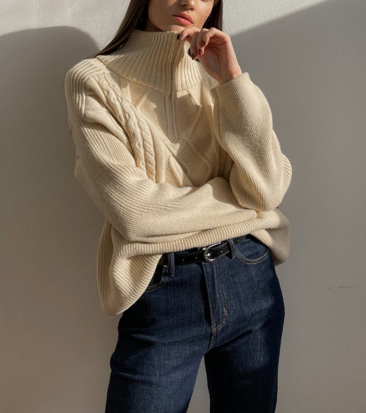 Effortless oversized knit sweater for women, a cozy long sleeve top. Ideal for casual wear & stylish fall outfits.