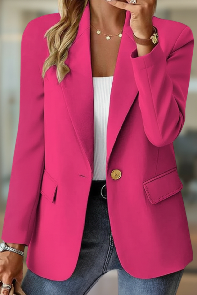 Comfortable women's relaxed fit blazer, a modern tailored jacket for effortless everyday style.