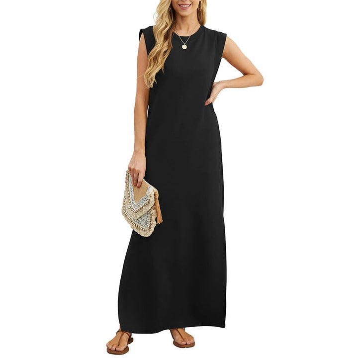 Comfortable & versatile women's sleeveless maxi dress, perfect for summer casual fashion.