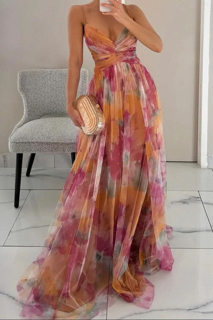 Women's effortless sleeveless maxi dress in a flowing fabric, perfect for summer fashion.