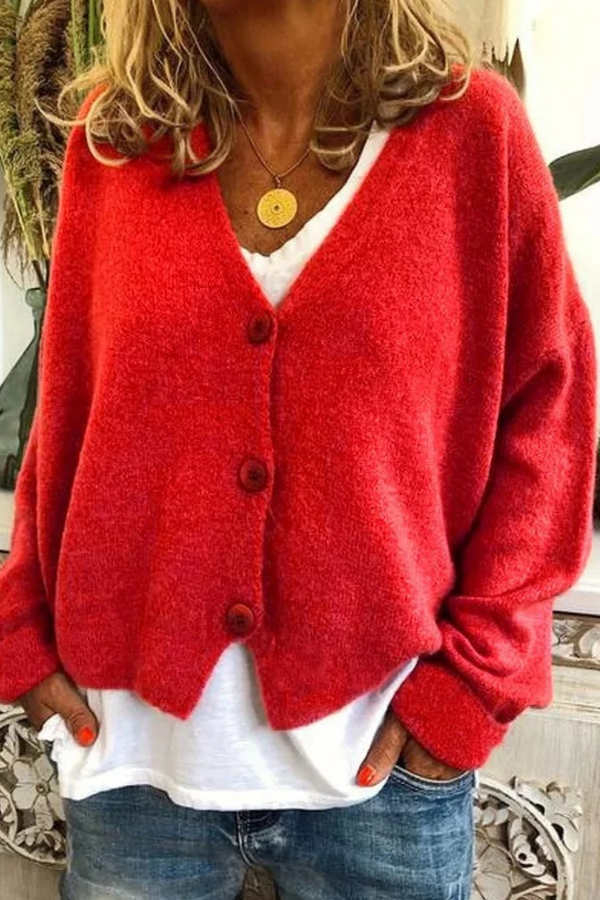 Women's button-front cardigan, essential for fall. Cozy sweater, versatile for daily wear.