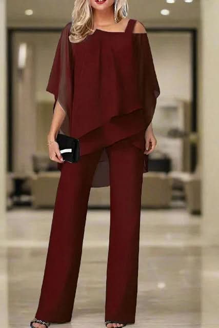 Casual elegant women's two-piece matching set, perfect for day to night wear and travel.