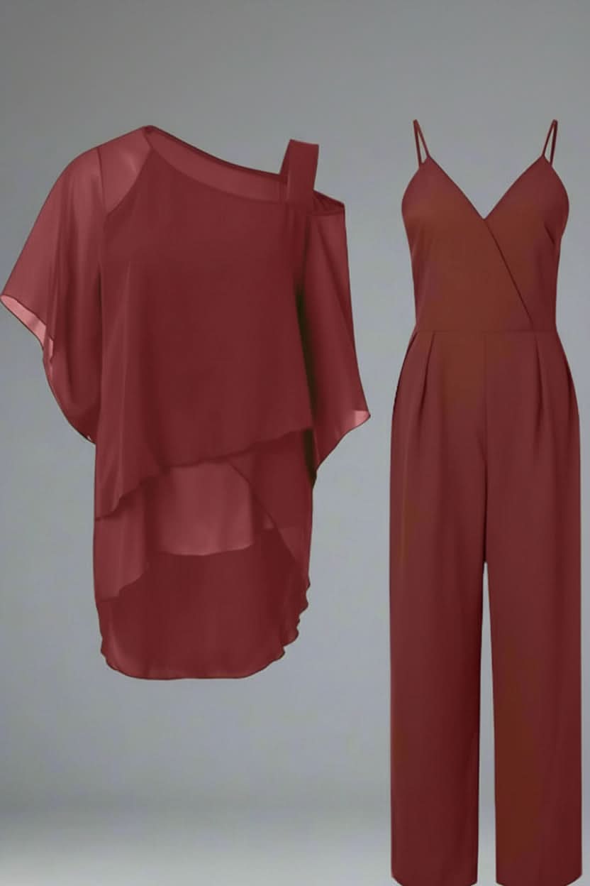 Women's stylish two-piece set, combining comfort and elegance for a perfect casual matching outfit.