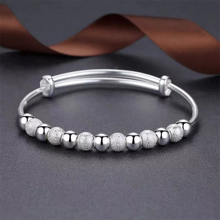 High-quality 925 silver party bracelet for women, featuring a sophisticated charm for a luxurious look.