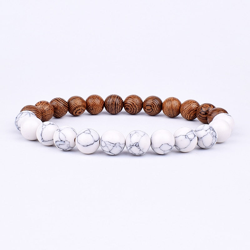 Timeless women's blue stone bracelet, a natural gemstone accessory for sophisticated fashion.