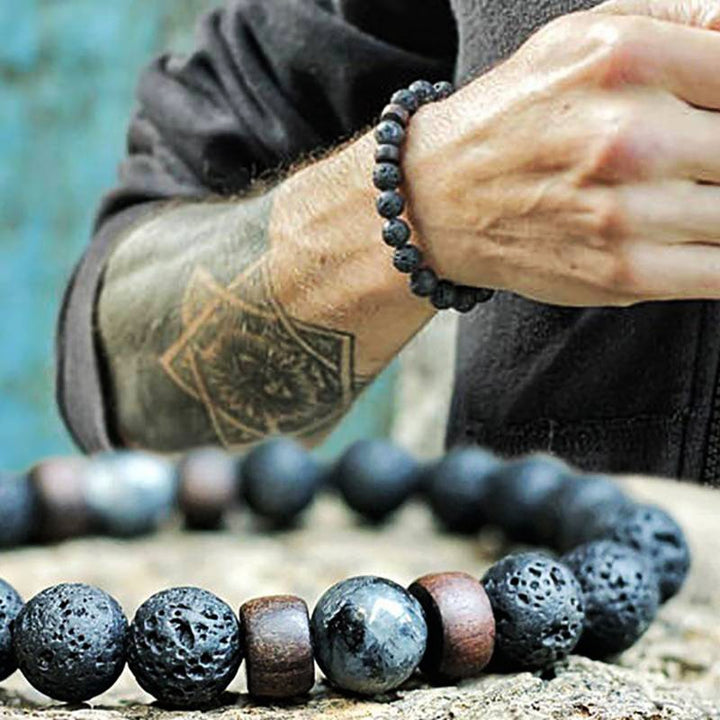 Women's chic blue stone bracelet, a natural gemstone accessory with timeless elegance and style.