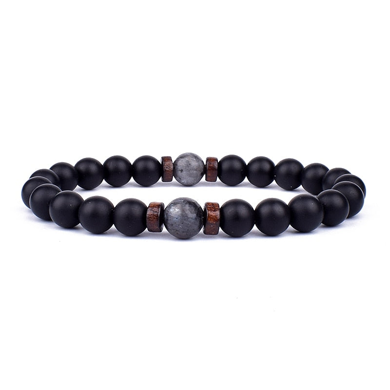 Versatile women's stone bracelet with polished natural gemstones, a sleek fashion accessory.