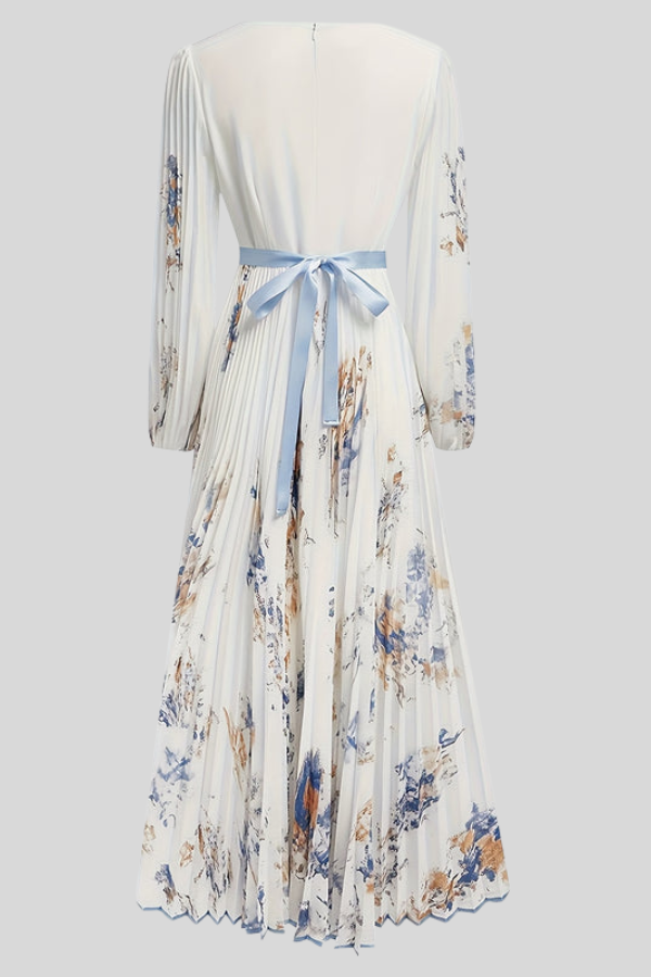 Versatile women's pleated midi dress, bohemian style with puff sleeves, suitable for summer fashion & events.