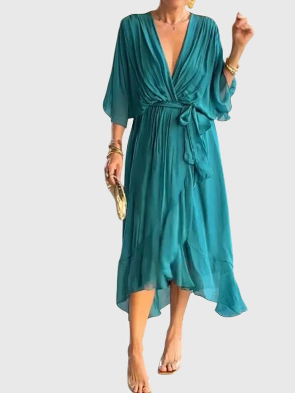 Stylish women's maxi dress, an elegant choice for parties, weddings, or summer outings.