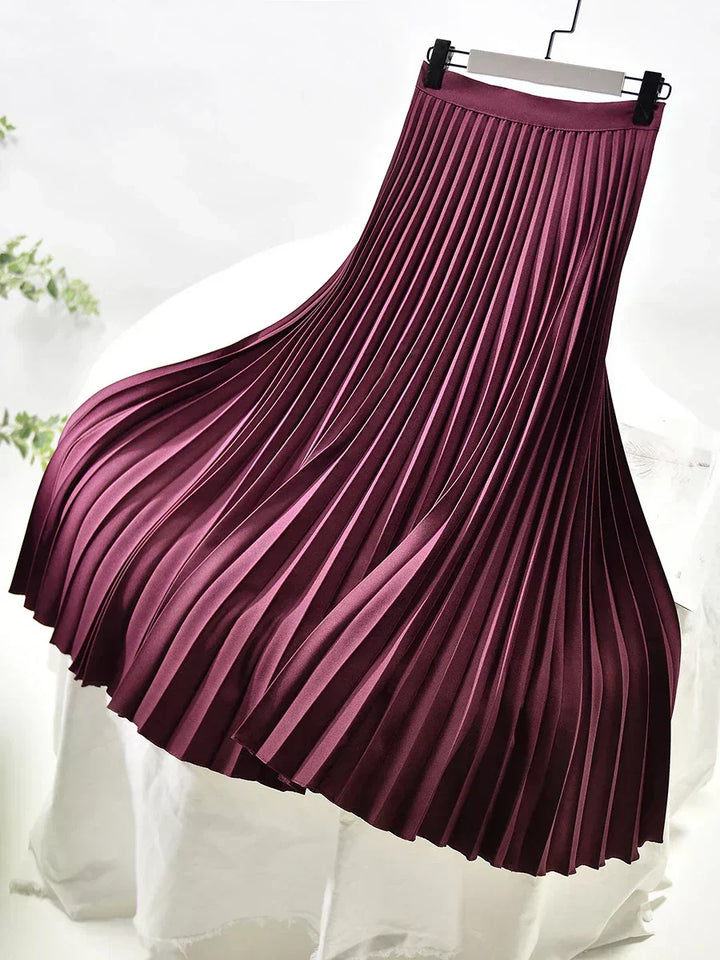 Women's high waist pleated midi skirt, elegant and flowy, a chic and versatile addition to any wardrobe.