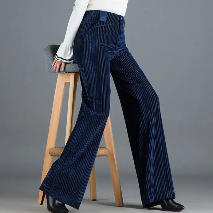 Comfortable women's wide-leg pants with high waist, perfect for casual chic or elegant office outfits.