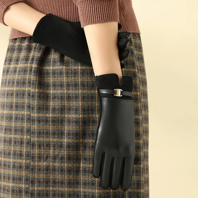 Stylish women's elegant leather gloves, ideal for winter. Keep hands warm & chic.