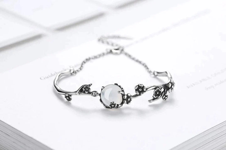 Stylish women's moonstone gemstone bracelet crafted from high-quality sterling silver, a classic elegant piece.