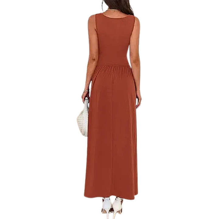 Stylish women's ruched maxi dress. Elegant design with casual comfort, versatile for summer evenings & days.