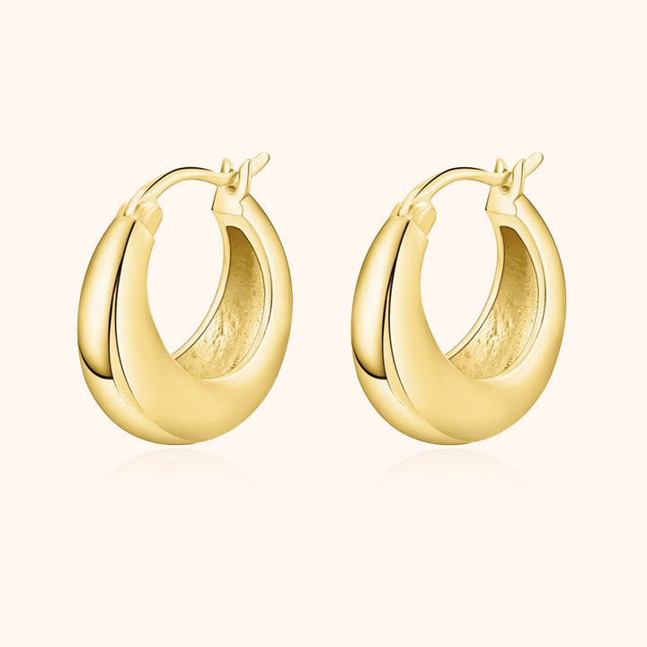 Women's elegant S925 sterling silver hoop earrings with 18K gold plating, perfect for everyday wear.