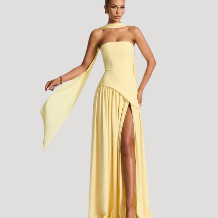 Elegant women's long strapless pleated dress, ideal for evening parties & formal occasions.