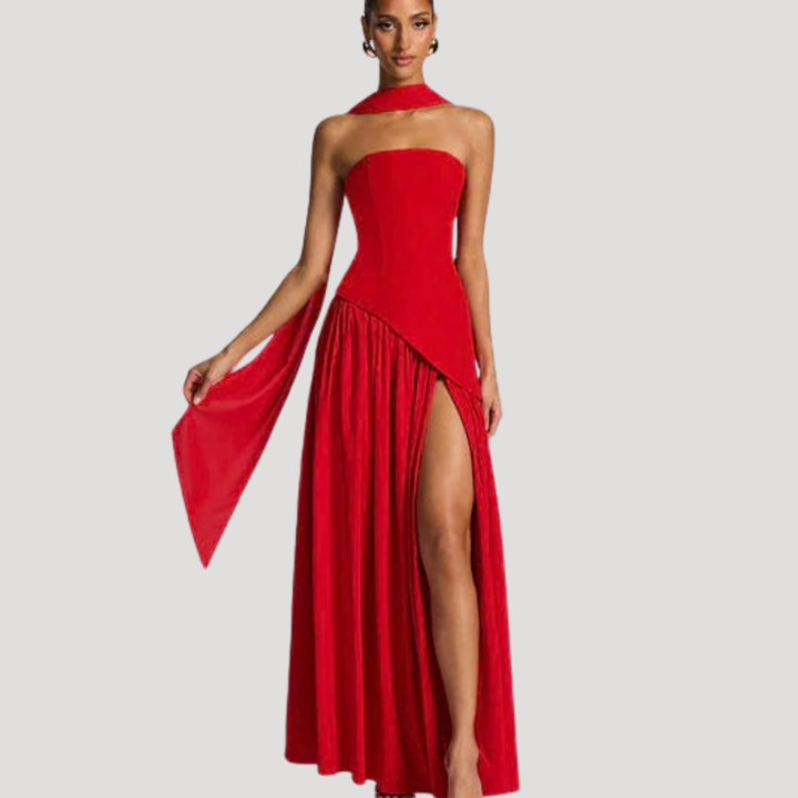Elegant strapless pleated women's maxi dress, perfect for evening parties & sophisticated affairs.
