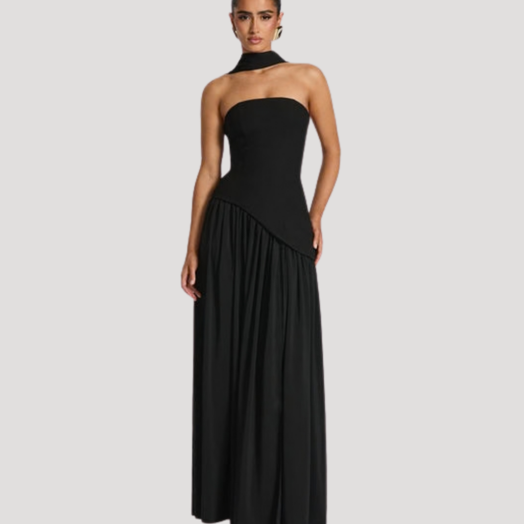 Elegant strapless maxi evening gown with delicate pleats for formal women's events.