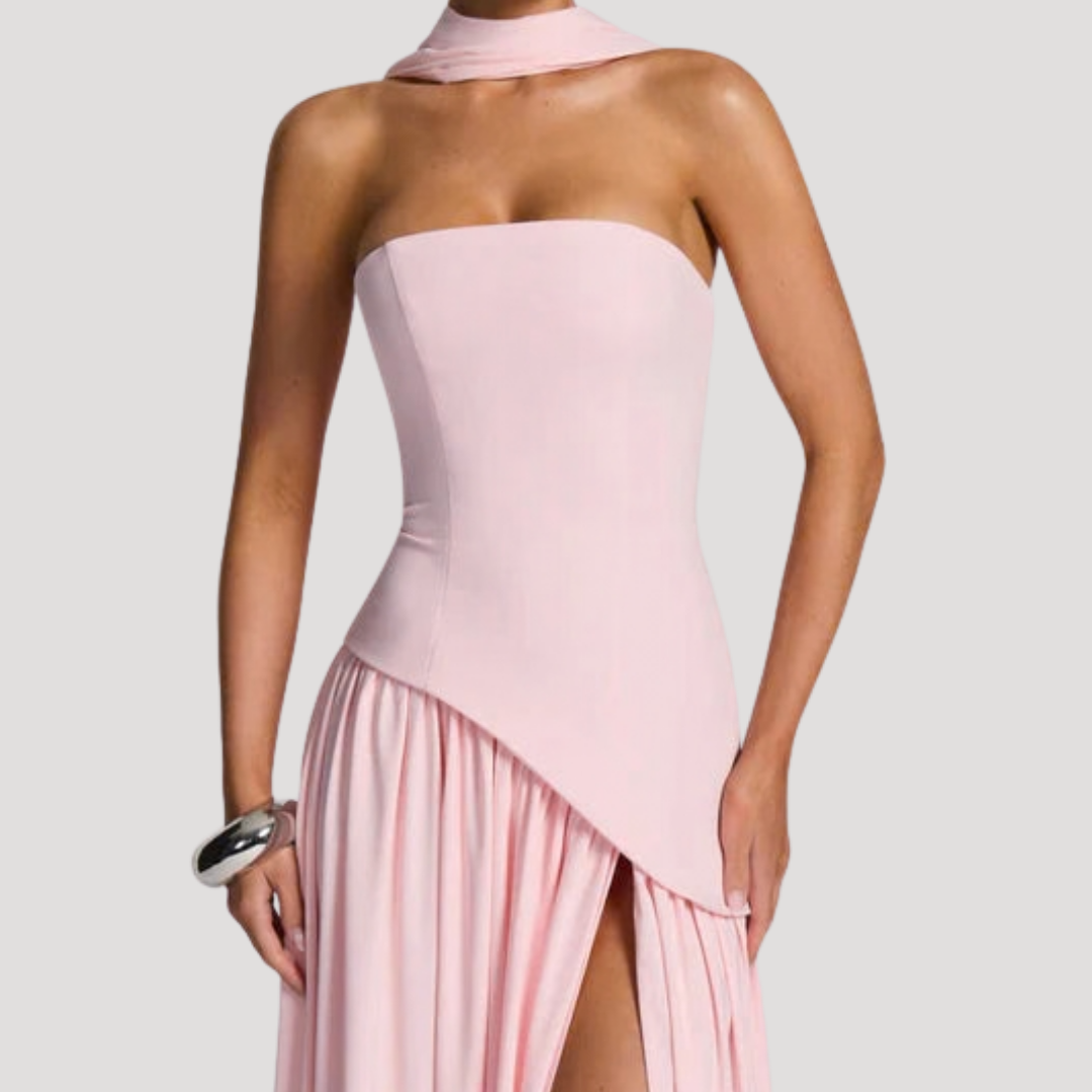 Women's pleated strapless maxi dress, a stunning formal evening gown for any occasion.