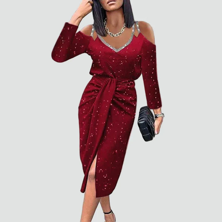 Women's flattering midi dress, V-neck & lace sleeves, ideal for parties & formal gatherings.