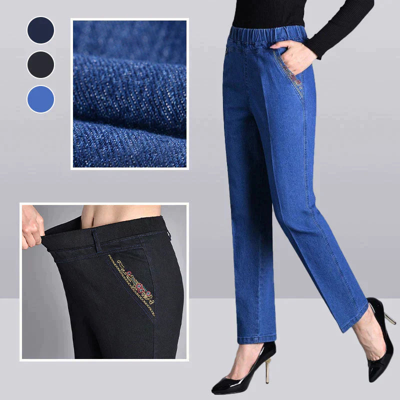Straight leg push-up denim jeans for women, available in plus sizes, ensuring comfortable & flattering fit.