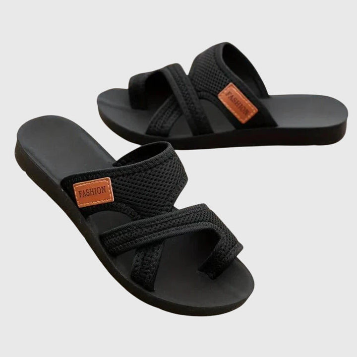 Chic ladies' Elody mesh platform slip-on sandals, comfortable & versatile for summer fashion.