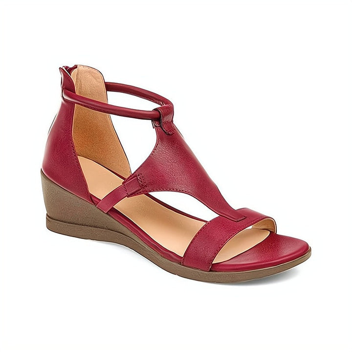 Versatile Elora women's sandals: chic, comfortable, and perfect for casual and dressy summer outfits.