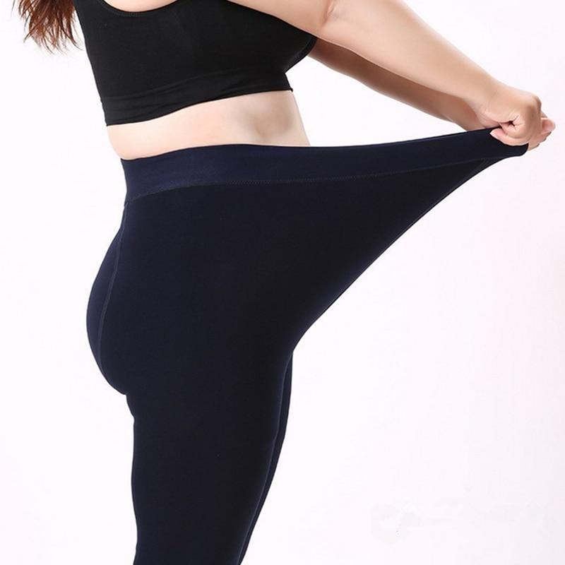 Protect yourself from cold with Elsa women's fleece-lined thermal leggings, ensuring maximum warmth.