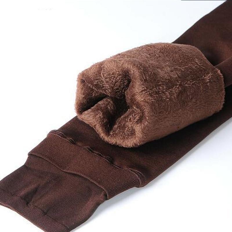 Stylish Elsa fleece-lined shaping leggings for women, offering cozy warmth & a sleek look in winter.