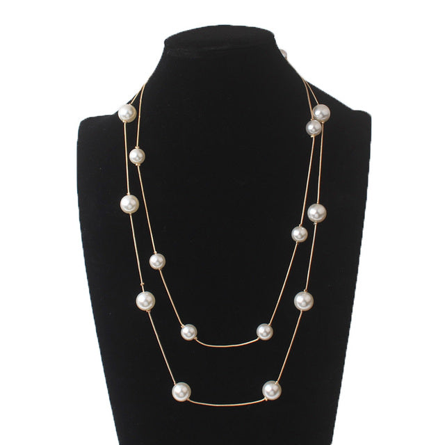 Pearl-detailed fairy necklace, women's whimsical jewelry, charming and unique pendant.