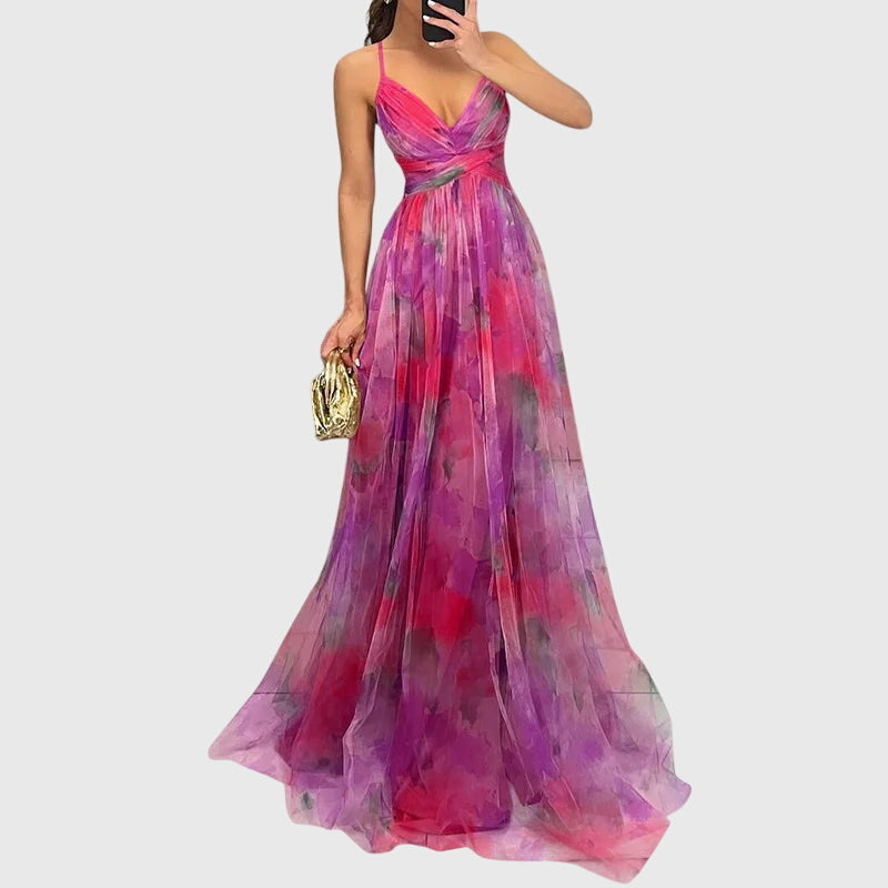 Versatile women's floral maxi dress, elegant for parties or comfortable as a summer vacation outfit.